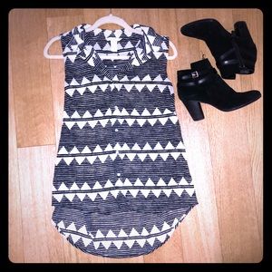 H&M Geometric Black and White Sleeveless Top NWOT